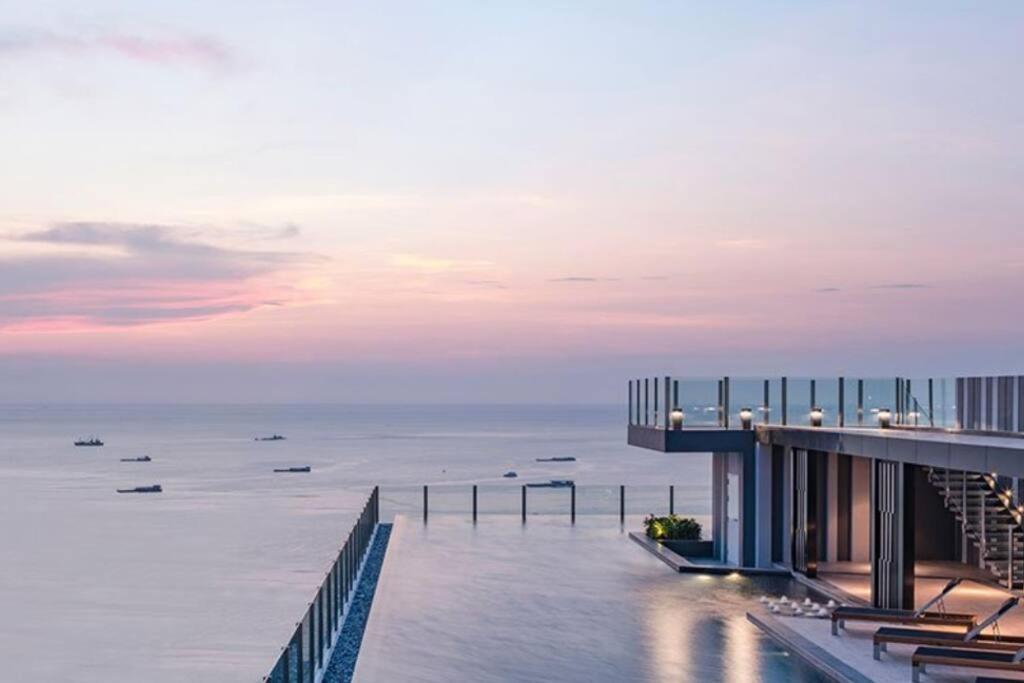 The Base Condo Center Of Pattaya Rooftop Swimming Pool 외부 사진