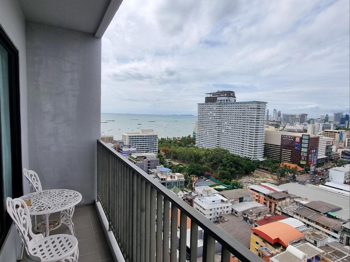 The Base Condo Center Of Pattaya Rooftop Swimming Pool 외부 사진